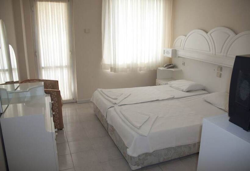 Номер Стандарт Трехместный, Meryemana