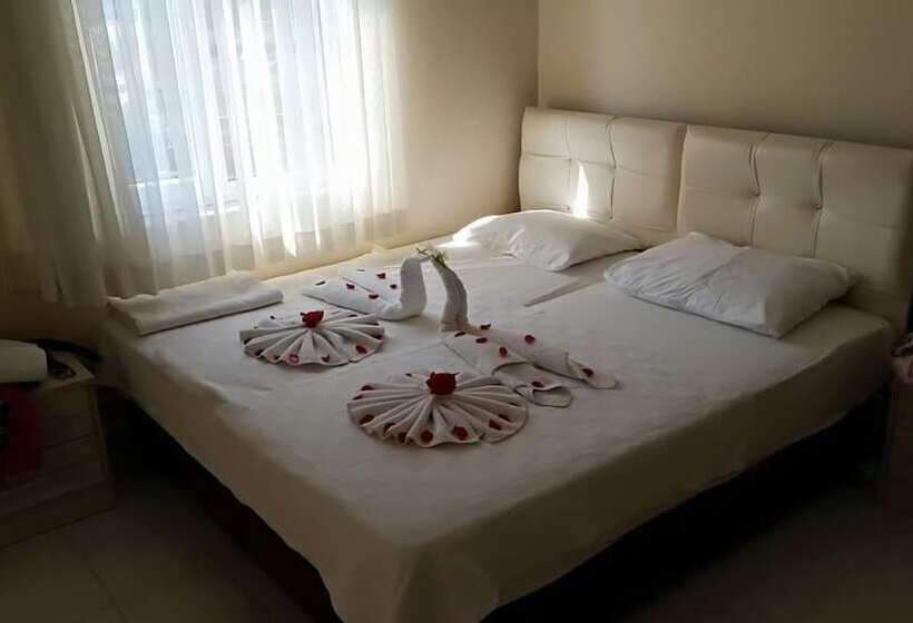 Номер Стандарт Трехместный, Meryemana