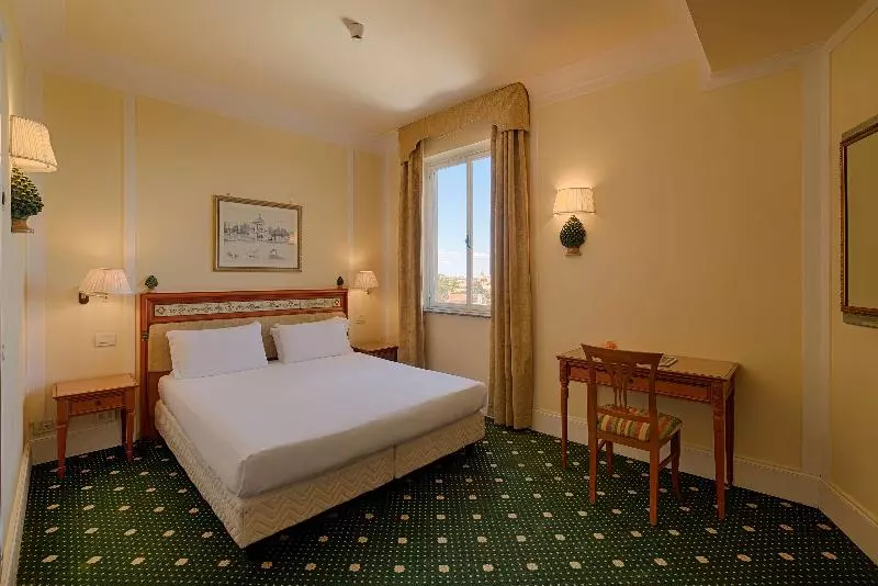 اتاق استاندارد با تراس, NH Caltagirone Villa San Mauro