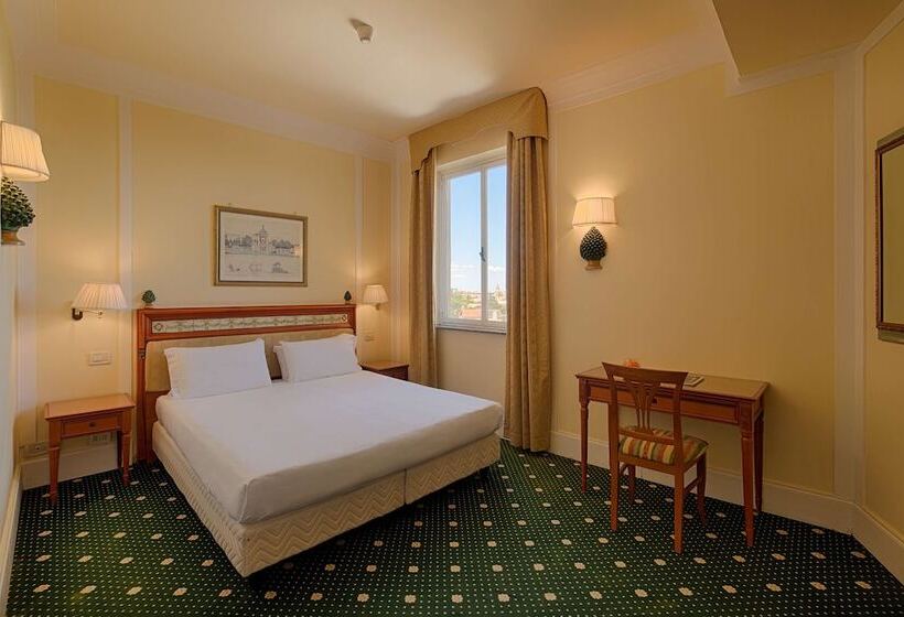 غرفة قياسية مزوَّدة بتراس, NH Caltagirone Villa San Mauro