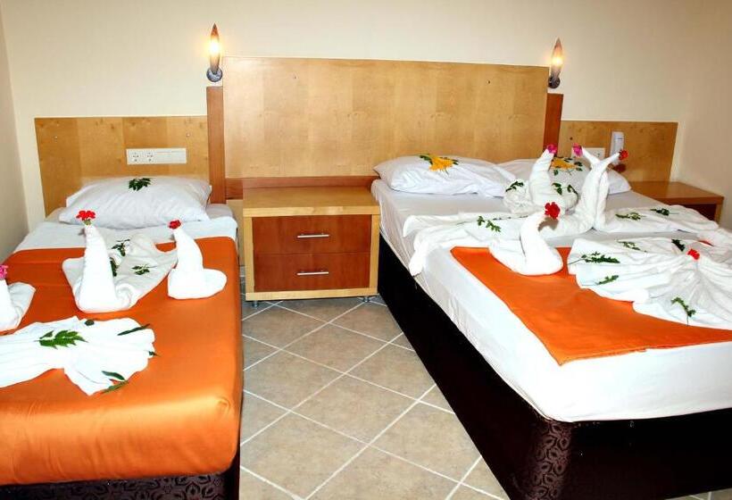 패밀리 룸, Side Temple