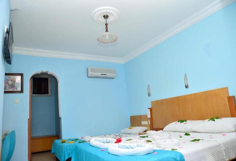 패밀리 룸, Side Temple