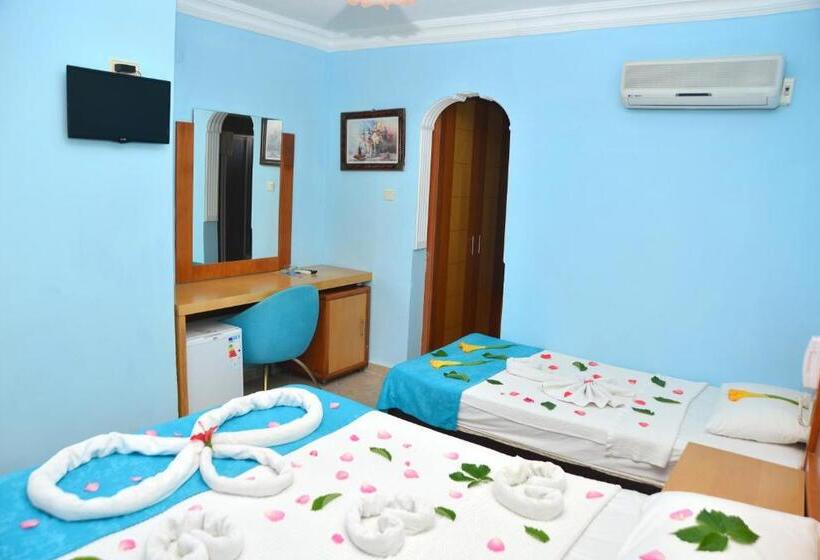 패밀리 룸, Side Temple