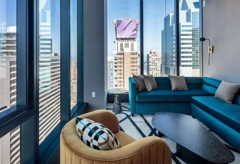 Sviitti, Tempo by Hilton New York Times Square