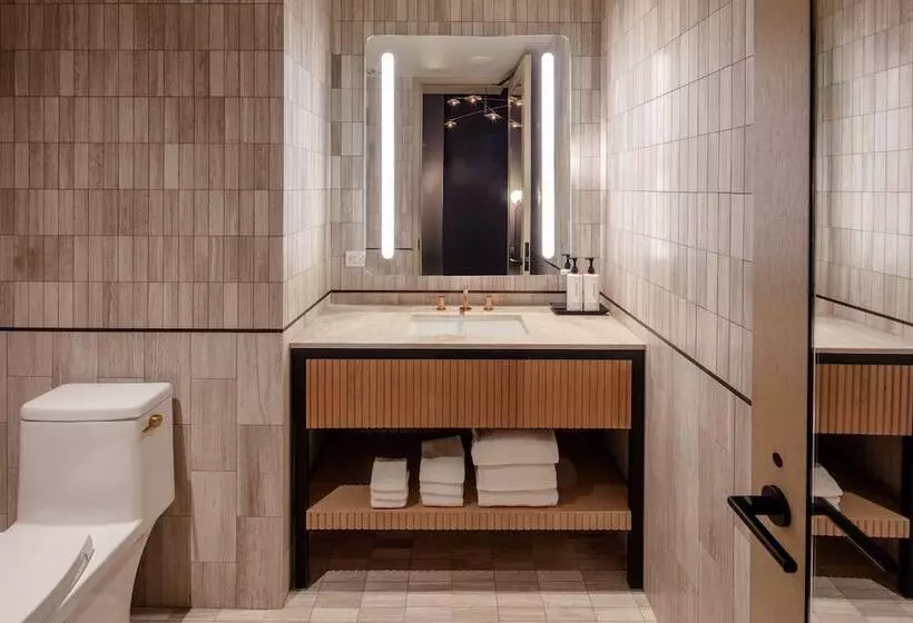 Sviitti, Tempo by Hilton New York Times Square