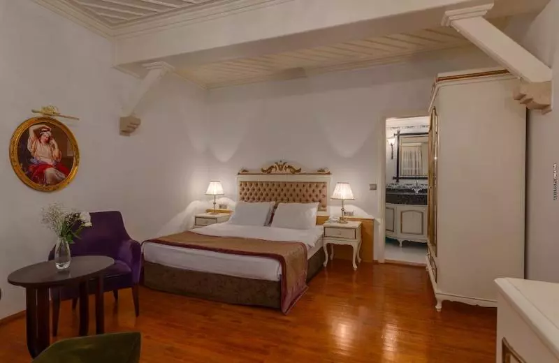 اتاق پرمیوم, Tuvana