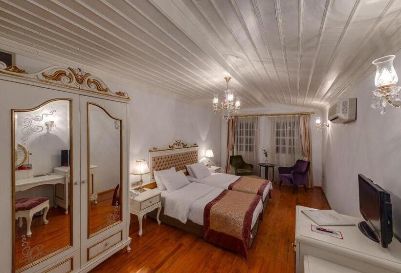 اتاق سوپریور سه تخته, Tuvana