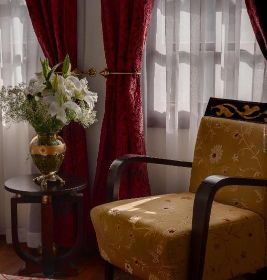 اتاق پرستیژ, Tuvana