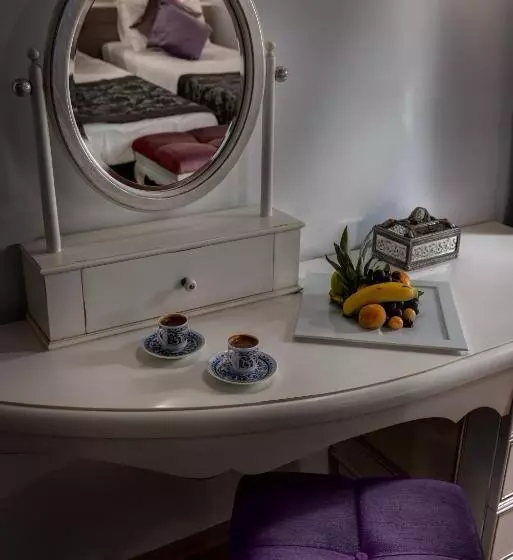 Economy Triple Room, Tuvana