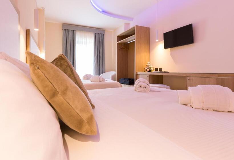 اتاق سوپریور چهار تخته, Villa Esperia