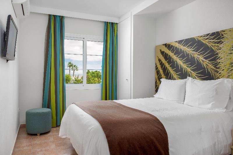 شقة غرفة واحدة, Jardines del Sol