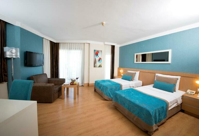 Номер Стандарт Трехместный, Limak Limra Hotel & Resort Kemer   Kids Concept