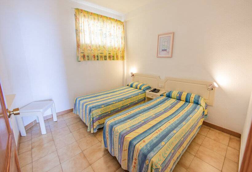 オーシャンビューバルコニー付きワンベッドルームアパートメント, Servatur Alameda de Jandía