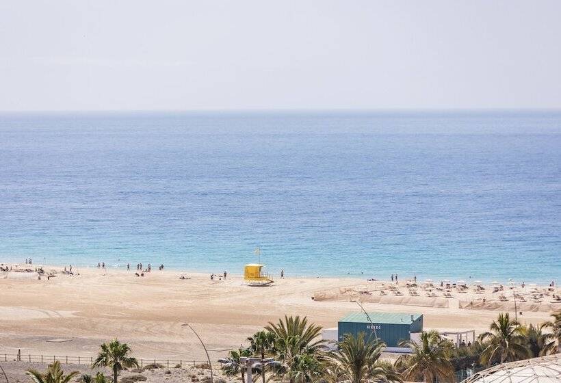 オーシャンビューバルコニー付きワンベッドルームアパートメント, Servatur Alameda de Jandía