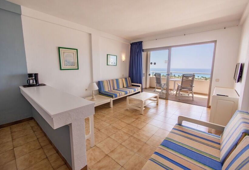 オーシャンビューバルコニー付きワンベッドルームアパートメント, Servatur Alameda de Jandía