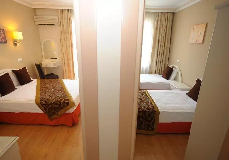 اتاق خانوادگی, Suite Laguna Otel