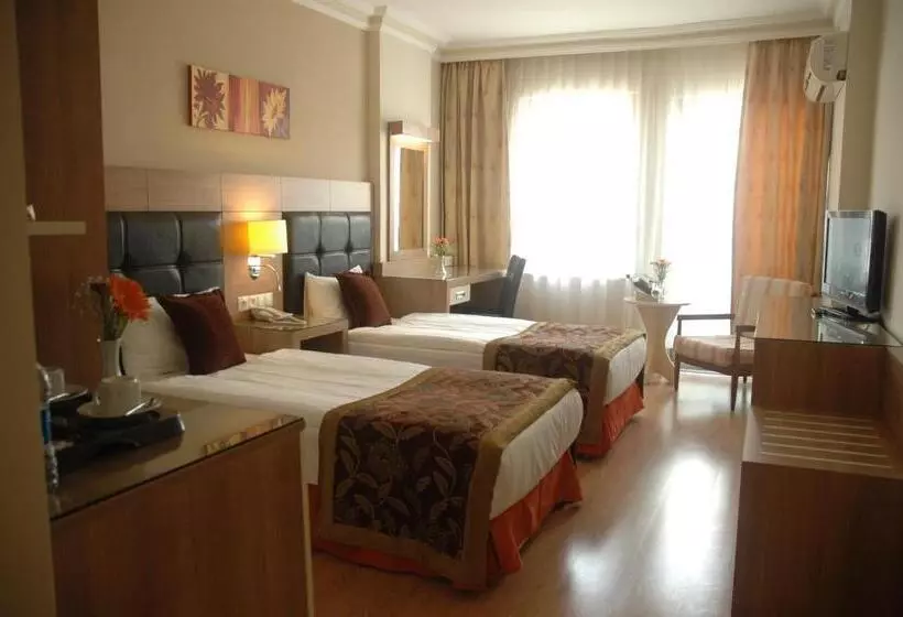 اتاق سوپریور, Suite Laguna Otel