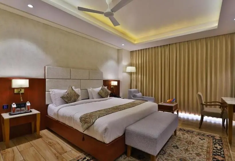 Standard-huone King-vuode, The Square Somnath