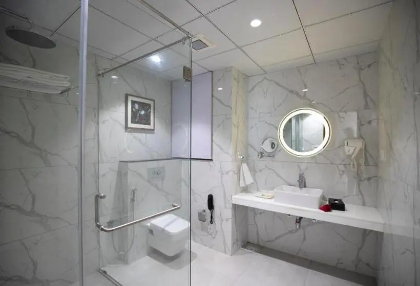 Deluxe-huone, The Square Somnath