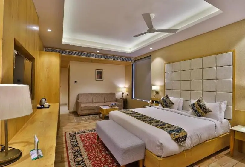 Deluxe-huone, The Square Somnath