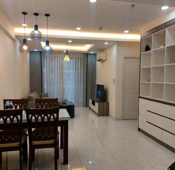 اتاق خانوادگی, Scenic Valley Suite