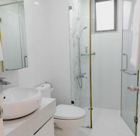 اتاق خانوادگی, Scenic Valley Suite