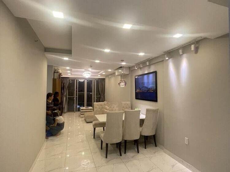 آپارتمان خانوادگی, Scenic Valley Suite