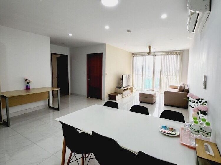 آپارتمان خانوادگی, Scenic Valley Suite