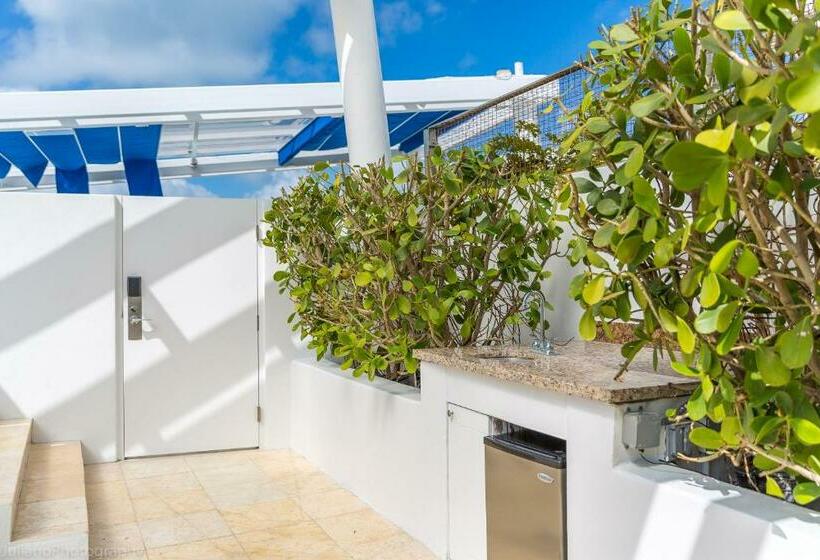 阁楼房, Sbv Luxury Ocean Hotel Suites