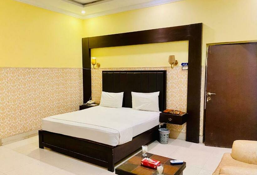 اتاق خانوادگی, Royal One