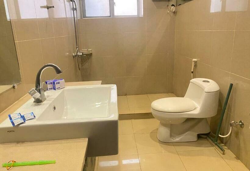 اتاق خانوادگی, Royal One