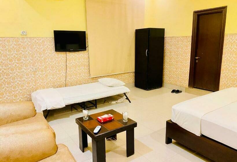 اتاق خانوادگی, Royal One