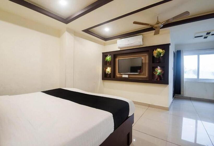 デラックストリプルルーム, Capital O Alfa