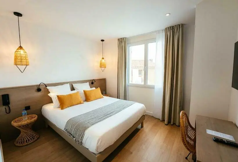 اتاق استاندارد با چشم‌انداز باغ, Hôtel Casa Marina
