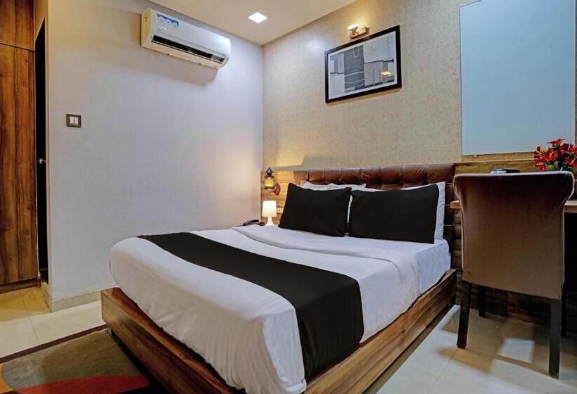 Номер Стандарт, O Blue Inn Residence Near R City Mall