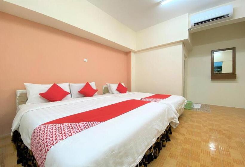 Трехместный Номер Deluxe, Oyo 89540 B  Penang