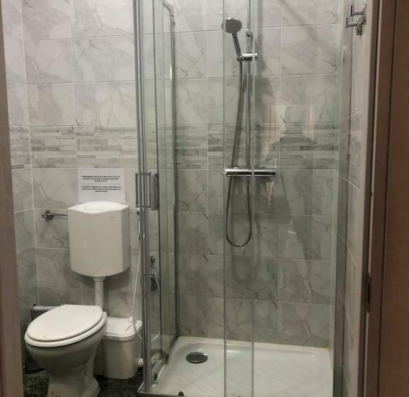 חדר דלוקס עם מרפסת, Bed A Cavour