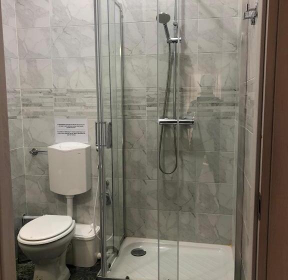 חדר דלוקס, Bed A Cavour