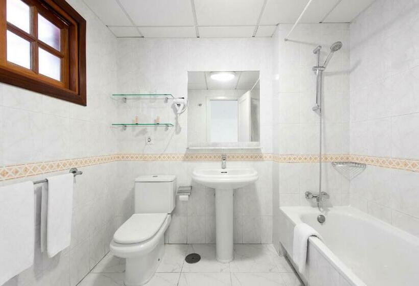 스탠다드 스튜디오, Elba Castillo San Jorge & Antigua Suite