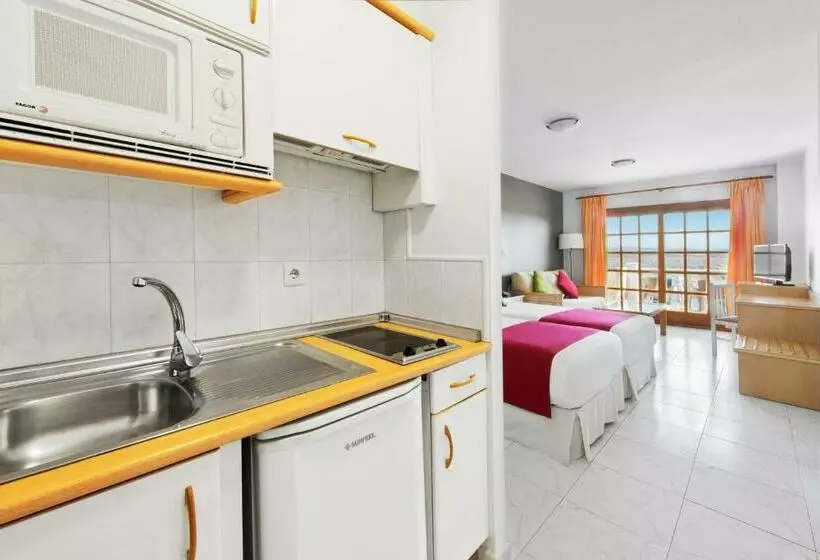 استودیوی استاندارد, Elba Castillo San Jorge & Antigua Suite