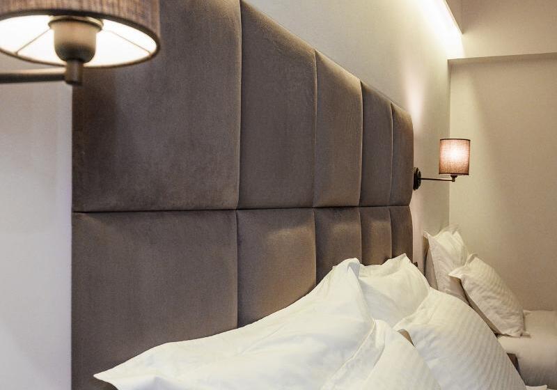 스탠다드 트리플 룸, Athens Odeon