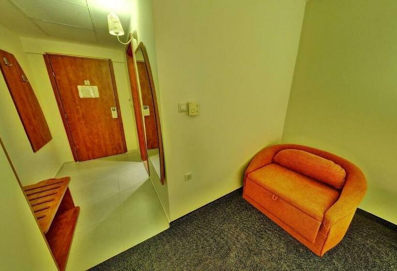 スタンダードルーム, Exotica