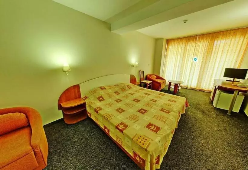 Standard-huone, Exotica