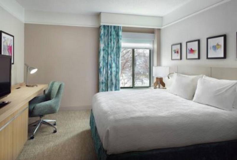 Стандартный Номер Кровать Кинг, Hilton Garden Inn Atlanta  Buckhead