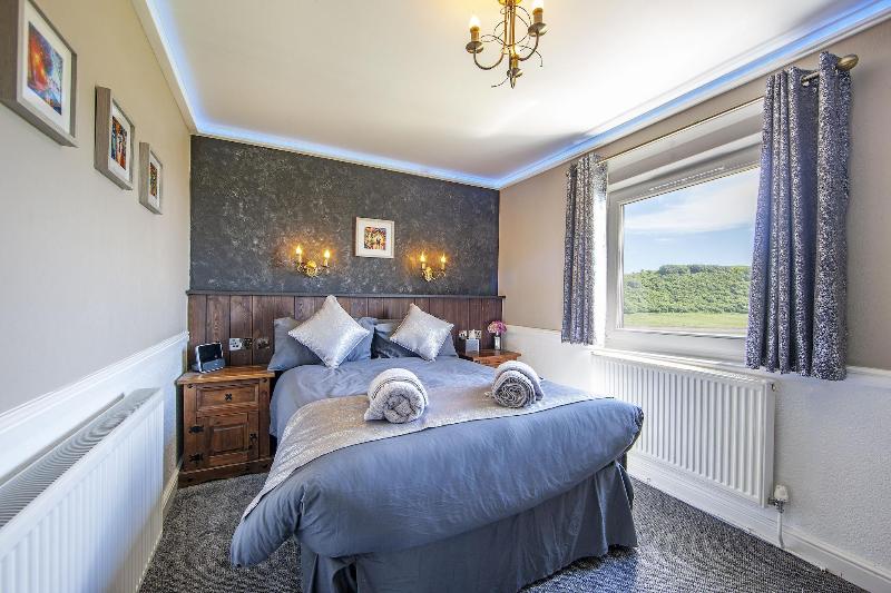 سوییت لوکس, Renest River Country Resort Manali