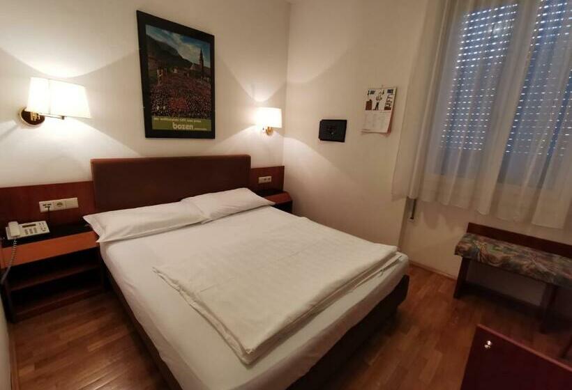 اتاق سوپریور یک تخته, Adria