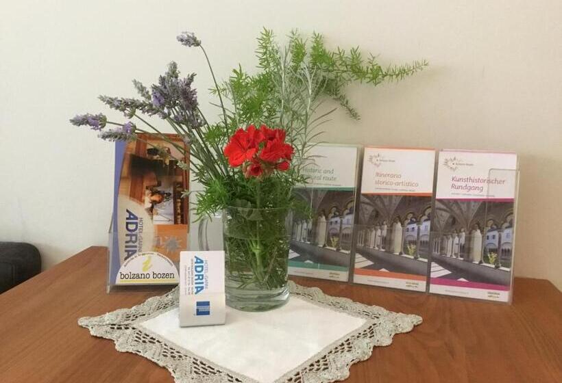 اتاق استاندارد یک نفره, Adria