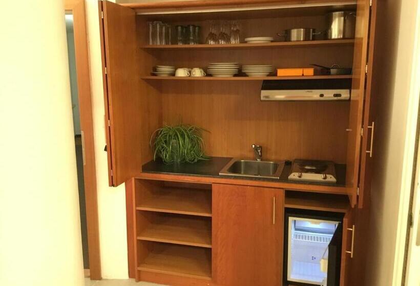 آپارتمان 1 خوابه با چشم‌انداز, Adria