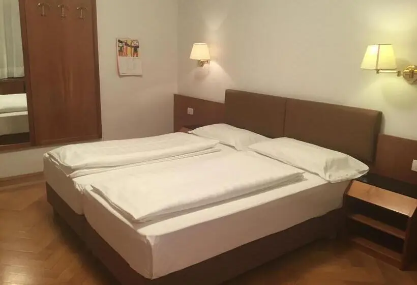 اتاق استاندارد, Adria