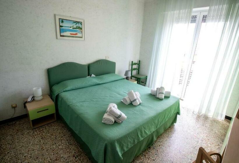 バルコニー付きスタンダードルーム, Corallo